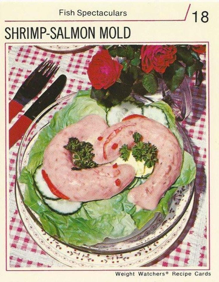 BunnieKat1962's tweet photo. Blah! 
@SchreinerSue 
@woofknight 
I feel her pain! 
#DisasterDinnerParty 
I hate when food is looking at me! https://t.co/DVtRxD953p