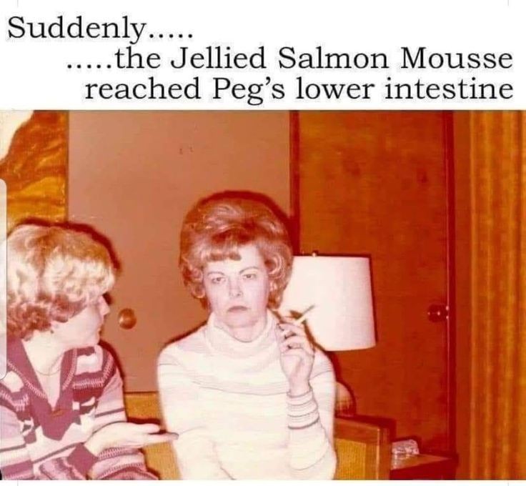 BunnieKat1962's tweet photo. Blah! 
@SchreinerSue 
@woofknight 
I feel her pain! 
#DisasterDinnerParty 
I hate when food is looking at me! https://t.co/DVtRxD953p