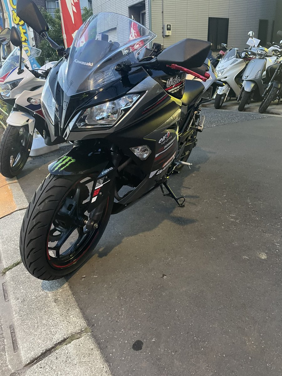tanakninj's tweet photo. バイク用のアカウントを作りました
名前：たなか
性別：男
年齢：29
住み :  東京
車種 : ninja250(ex250l)
一言:免許取り立てでニンジャ納車したばかりです！一人でトコトコ走ってるのが楽しい時期です
#バイク乗りとして軽く自己紹介 
#バイク乗りと繋がりたい
#バイク好きと繋がりたい https://t.co/9XaqGHXMR7