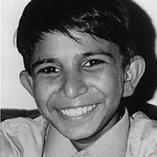 MorbidKnowledge's tweet image. This is Iqbal Masih. As a child, he was was sold into bonded labor for less than $15 and was forced to work 12 hour days, 7 days a week for pennies. 

At age 10 he escaped the carpet factory where he worked and then he helped free 3000 children from slavery. 

He went on to tour…