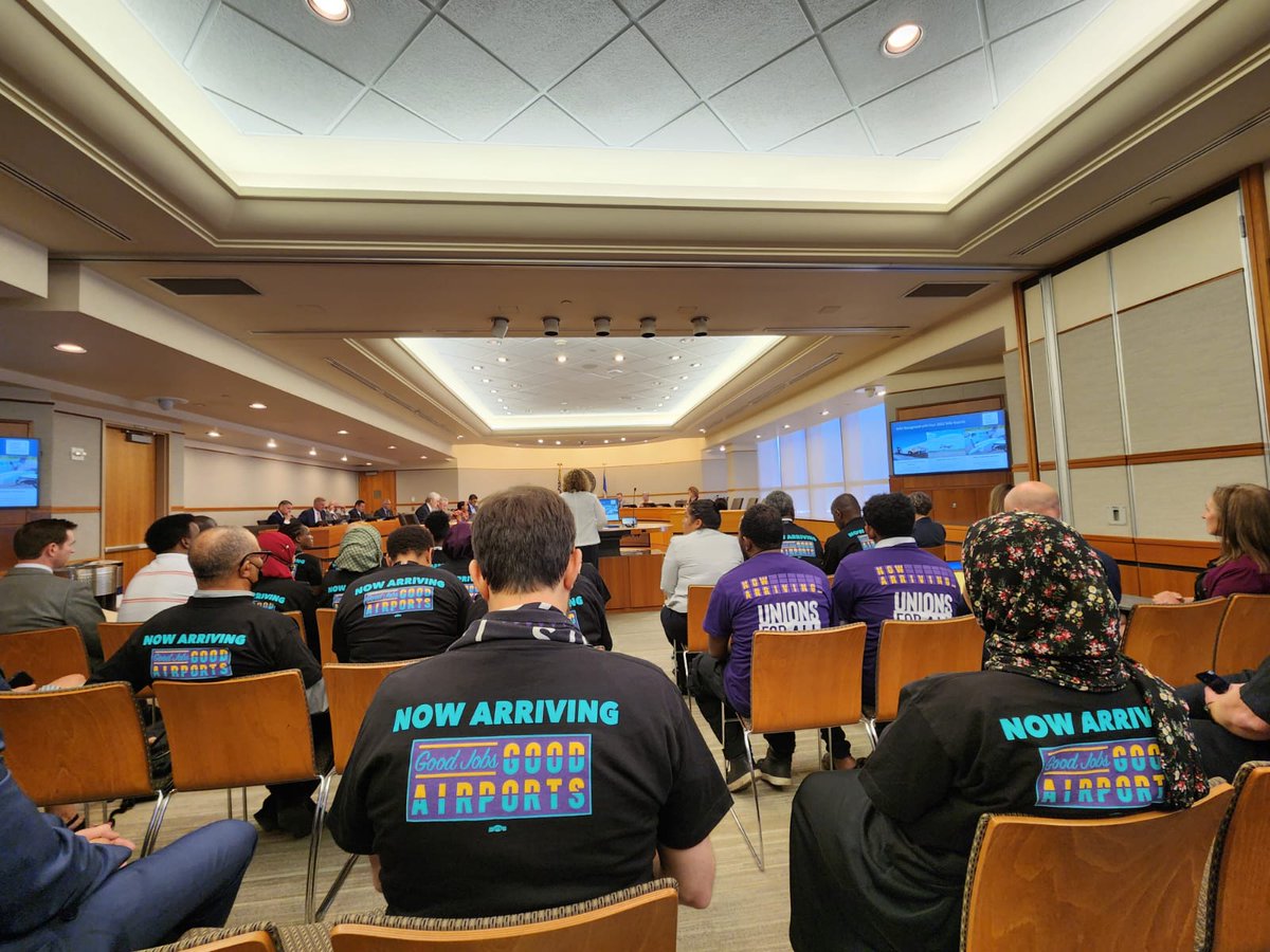 Tony Castiglione on Twitter "RT SEIU Airport workers like baggage