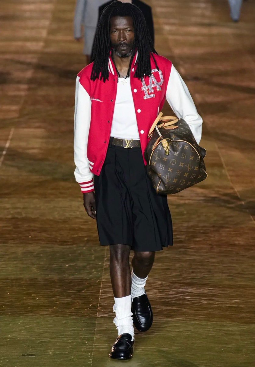 bbcicecream's tweet photo. Full circle moment. 🖖🏽

Congrats @Pharrell on your debut collection for @LouisVuitton Men’s SS24. https://t.co/cCLX6MUCTb