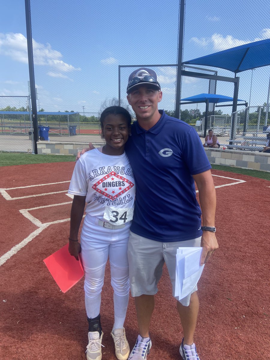 _trinityerianaa's tweet photo. Enjoyed reaching out and talking to college coaches at the Top Club National Pro Combine Camp!! https://t.co/zMqtToH64d