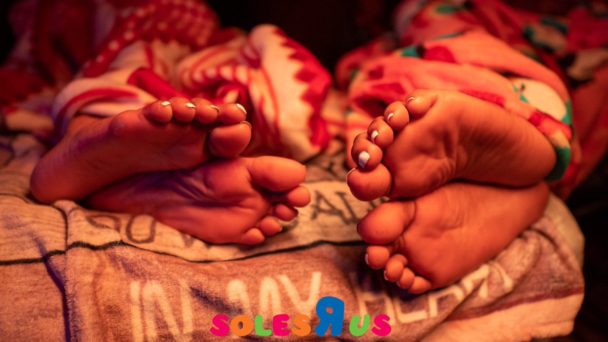 Kashh_Fendi's tweet photo. I made my friend make foot content with me ☺️🤭 Who y’all think the most ticklish?

#Memphis #feetcontent #ebonysoles #feetfinder #fj #model #FOOTFETİSH #soles https://t.co/0k7wZQPW08
