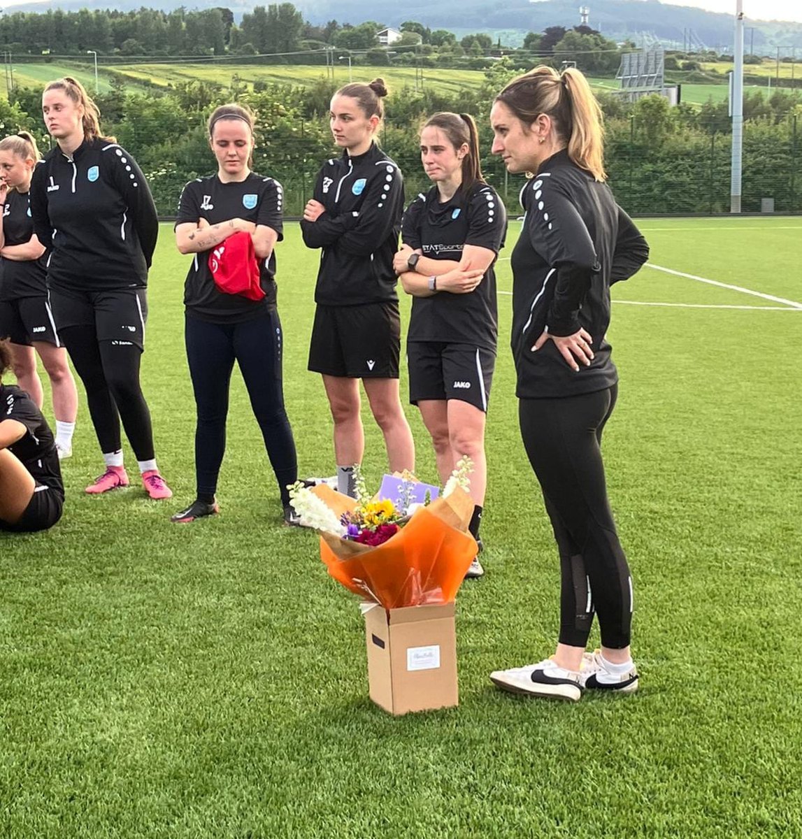 DLRWaves's tweet photo. It's not goodbye just see you later 🩵
Tonight we gave our longest serving player Catherine Cronin a little send off as she relocates for work at the end of the month.
We wish u and Stephen the very best of luck and look forward to welcoming you back to the Bowl as our No1 fan🌊 https://t.co/tM8zHaHsZT