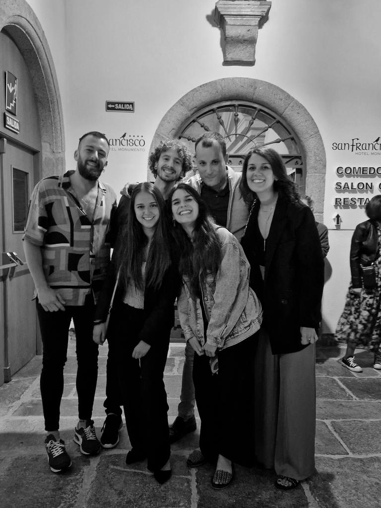 MPS130's tweet photo. Disfrutando de la cena de gala del VIII Summer School @SocEspQuimTerap y pensando en la creación de nuestra próxima spin off. 💊🧪🧬🧫 https://t.co/lGr2obkevE
