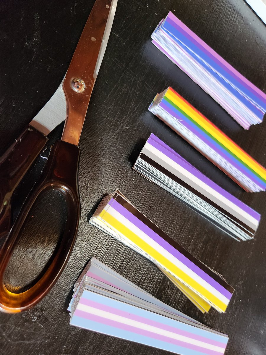 caseyanneEnby's tweet photo. #mobilityaid #pride stripes now available on my website starting at 75cents (rainbow due to factory miscut) and going to $1.50 for each of the others.
#biPride #Asexual #Ace #nonbinary #enby #trans #lgbtqPride #QueeringDisability 

Check them out at: https://t.co/XN4hFKVCdC https://t.co/tqN0apC0ep