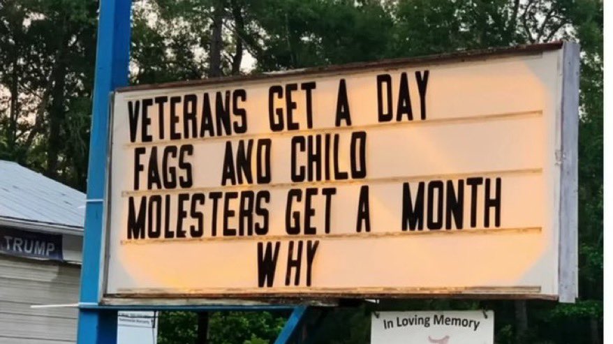 WokeArchive's tweet photo. I didn’t say it, the sign said it https://t.co/H3wsevYQi2