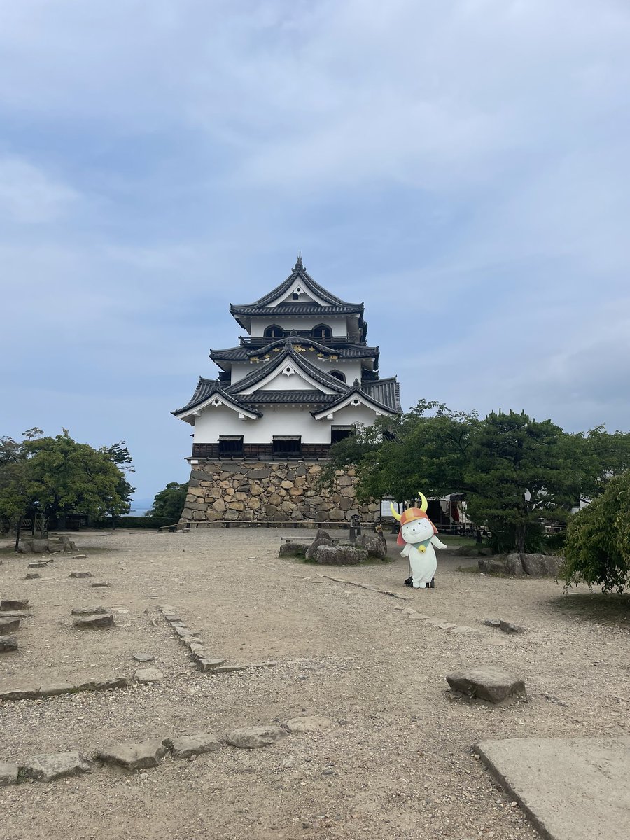 tanakninj's tweet photo. もう、滋賀県大好き。
#彦根城 #玄宮園 https://t.co/goZNJCYU54