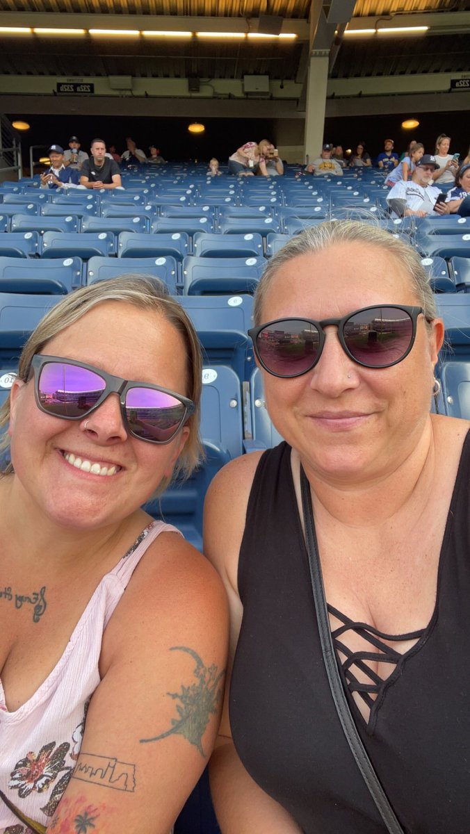 StephWester5's tweet image. #RepBx