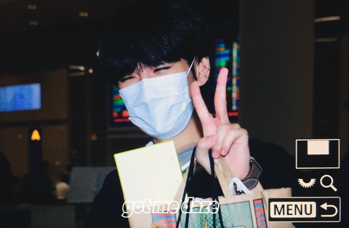 GotmeDaze's tweet photo. 230621 입국 pre

핑크퍼깅이 웰컴 웰컴ㅋ🤩🤩🤩

#이환희 #환희
#LEEHWANHEE #HWANHE https://t.co/0VQVDZSAXF