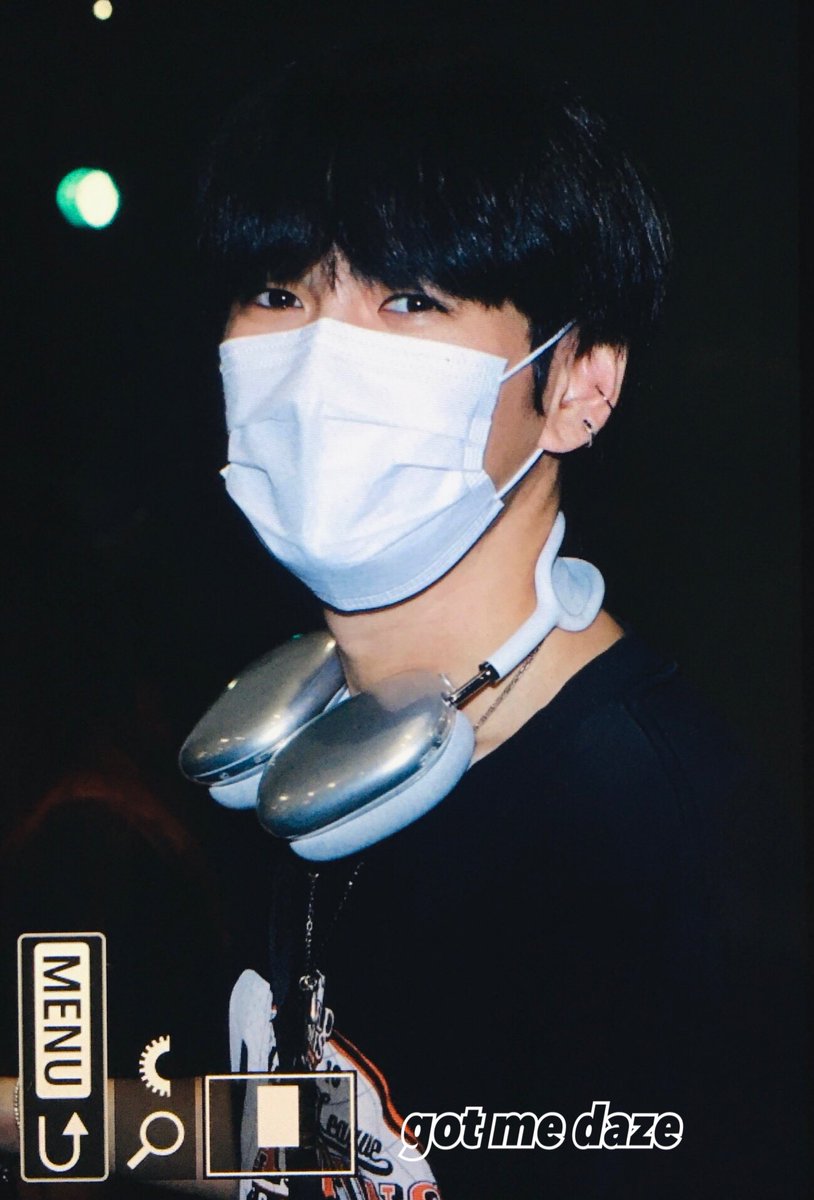 GotmeDaze's tweet photo. 230621 입국 pre

핑크퍼깅이 웰컴 웰컴ㅋ🤩🤩🤩

#이환희 #환희
#LEEHWANHEE #HWANHE https://t.co/0VQVDZSAXF