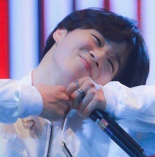 chilbjimin's tweet photo. —jimin sendo o membro mais dengoso e mimado pelo BTS; a thread https://t.co/rsxlMJyPGu