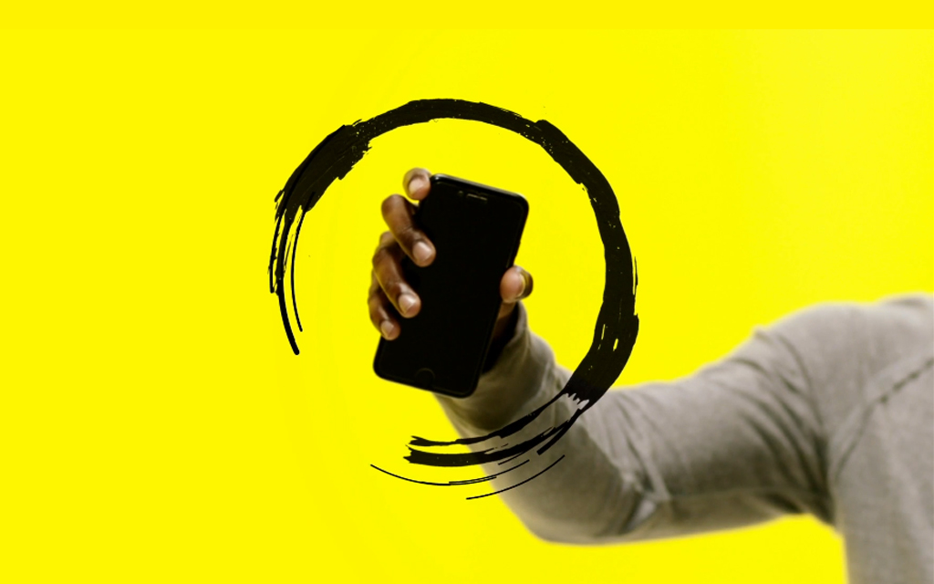 CNIB's tweet photo. Donate a smartphone to #PhoneItForward and we'll wipe it, load it full of accessibility apps, and provide one-on-one training to someone with sight loss. 

Find out how your donation can open up new doors at https://t.co/3TGyavHx6u. https://t.co/nkKAhJsTPp