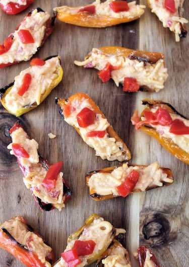 Pimento Cheese Stuffed Peppers is a super delicious yet easy and flavorful appetizer recipe that comes together quickly with just a few simple ingredients from the market. themccallumsshamrockpatch.com/2023/06/20/pim… via <a href="/ShamPatchCrew/">Heidy L. McCallum</a>