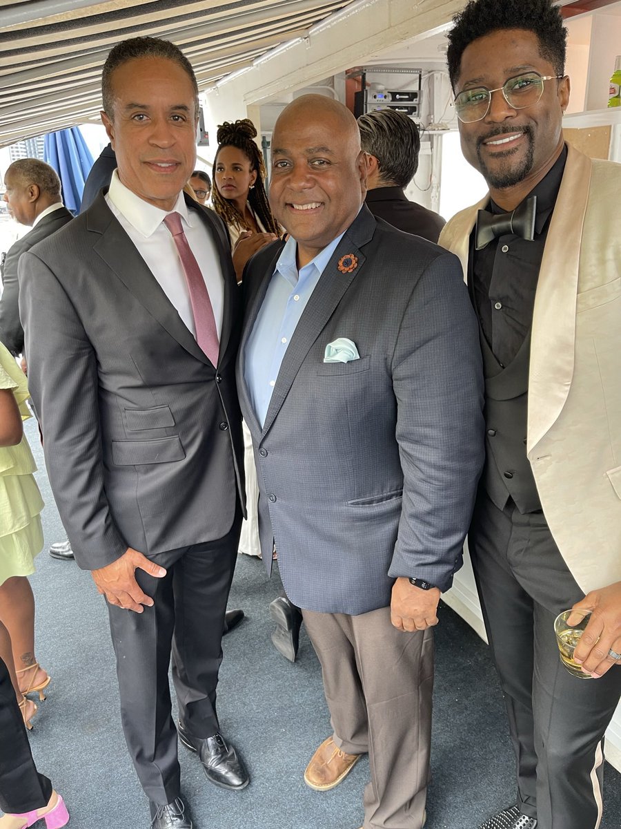 Mike Paul (@reputationdr) on Twitter photo <a href="/mauriceduboistv/">Maurice DuBois</a> <a href="/reputationdr/">Mike Paul</a> <a href="/nateburleson/">Nathaniel E Burleson</a> at <a href="/NYABJ/">New York Association of Black Journalists (NYABJ)</a> #Juneteenth #Awards #Gala <a href="/mauriceduboistv/">Maurice DuBois</a> <a href="/reputationdr/">Mike Paul</a> <a href="/nateburleson/">Nathaniel E Burleson</a> at <a href="/NYABJ/">New York Association of Black Journalists (NYABJ)</a> #Juneteenth #Awards #Gala
