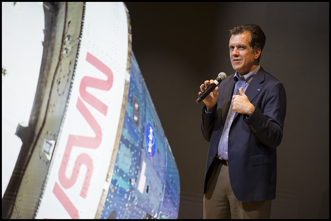 nasahqphoto's tweet photo. .@Microsoft hosted a Space Education Day in partnership with @NASA highlighting student engagement through activities that combined space content and technology. Check out photos from the event: https://t.co/bqF6GtKAL1 https://t.co/LpAFisxbFS
