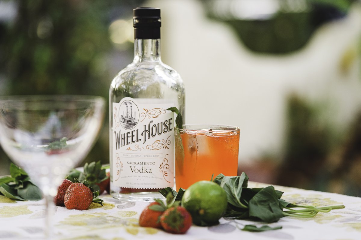 Happy summer solstice!  What are you doing on this day to take advantage of the extra daylight?  We’re having some nice refreshing cocktails, of course.  Cheers!
Tasting room is open Friday 4-7PM, Saturday 11-3 PM, and Sunday 12-4PM.
#summersolstice #craftspirits #wheelhouse