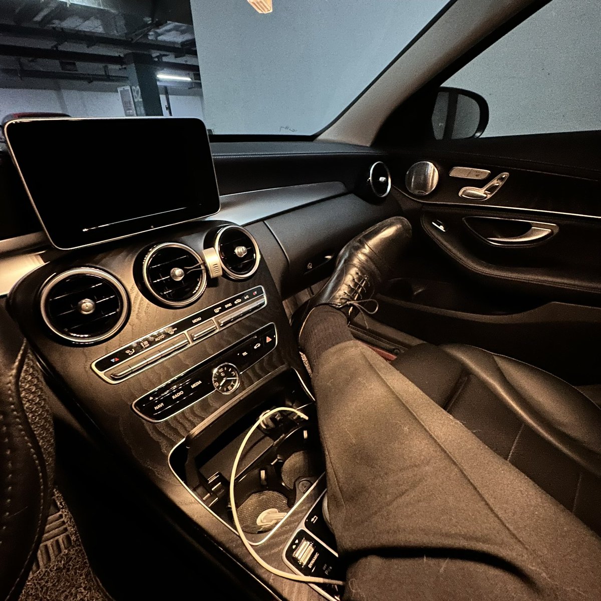 Eric Huang tweet media