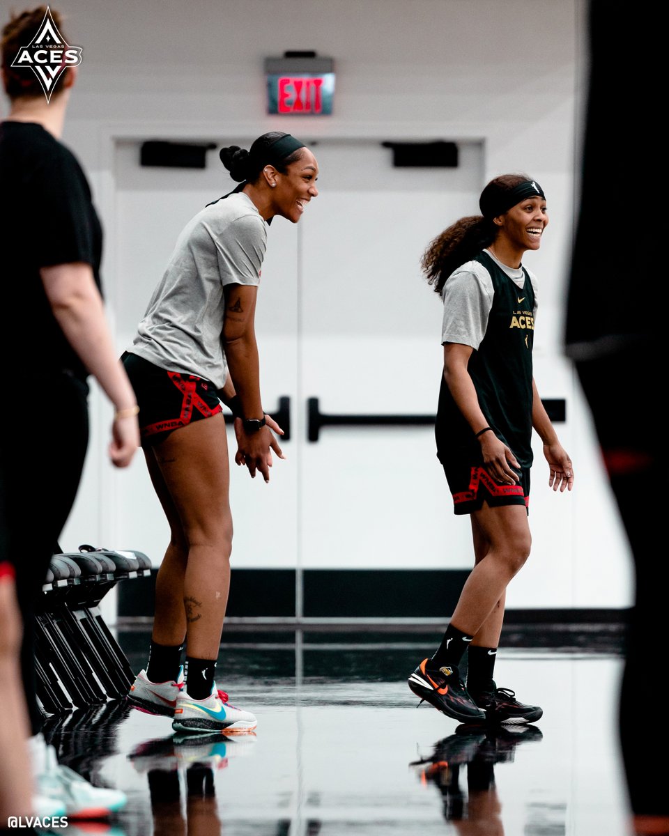 LVAces's tweet photo. Top tier vibes only ✨😁 https://t.co/JtntdMdSR6
