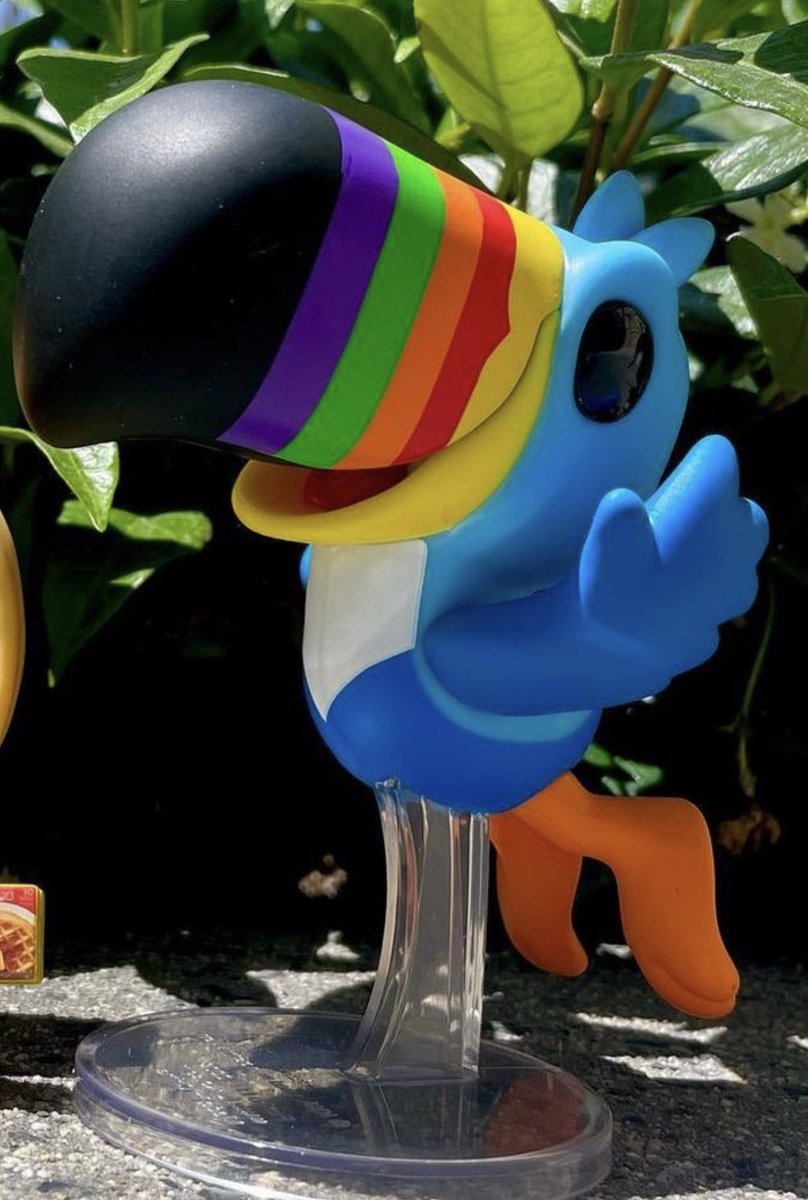 First look at Toucan Sam!
.
Credit @boxlunchcerritos
#ToucanSam #Toucan #Cereal #FrootLoops #Funko #FunkoPop #FunkoPopVinyl #Pop #PopVinyl #Collectibles #Collectible #DisTrackers