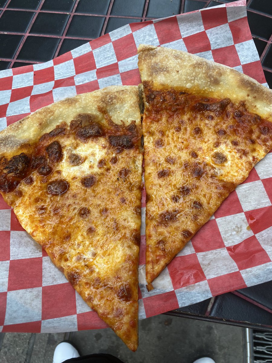 Disco Sam tweet media