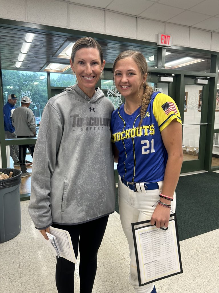 Courtney Cole tweet media