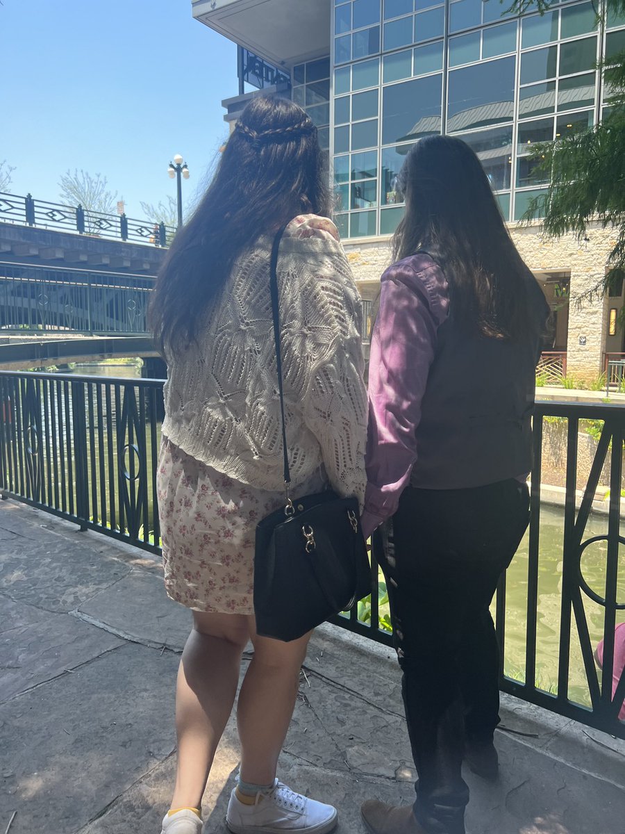 kwitumm's tweet image. i love twitch 
6/20/23
got to marry my best friend and officially be a wife. words cannot describe how happy i am 🥹💜