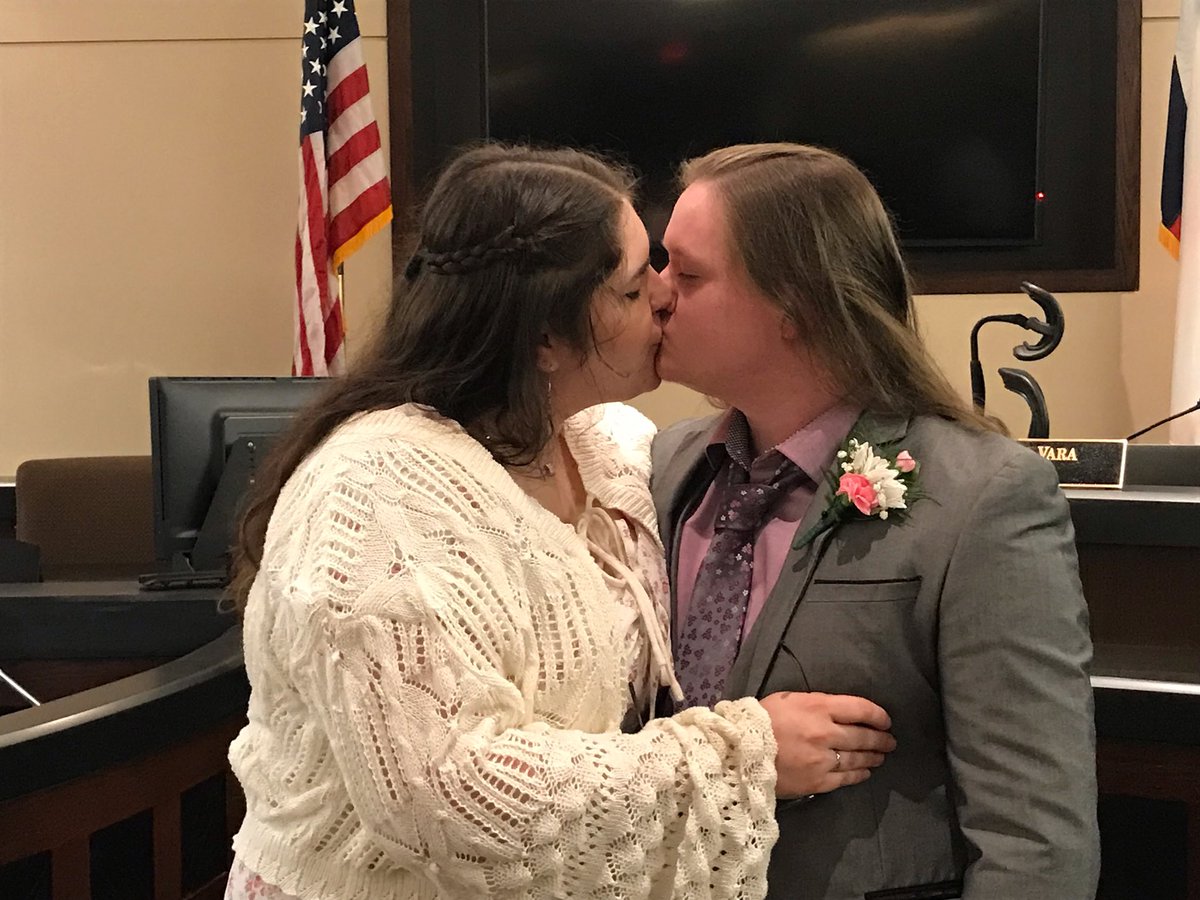 kwitumm's tweet image. i love twitch 
6/20/23
got to marry my best friend and officially be a wife. words cannot describe how happy i am 🥹💜