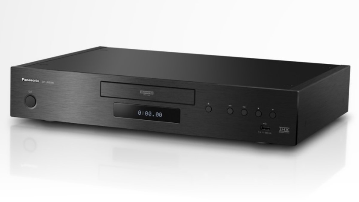 AVForums's tweet photo. If most modern TVs can process quality 4K UHD visuals, is paying extra for a top-end #BlurayPlayer worth the money? 
The AVForums community were invited to wrestle with this poser - see what the consensus is here: https://t.co/d4mrDherag 

#Discussion #BlurayCollector #4KUltraHD https://t.co/kSpAj3guy1