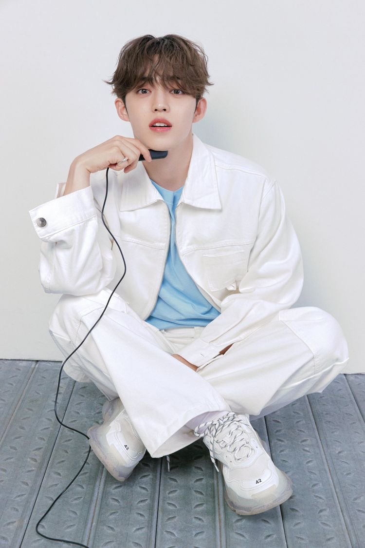 SOTD (seungcheol of the day) 🤍🩵