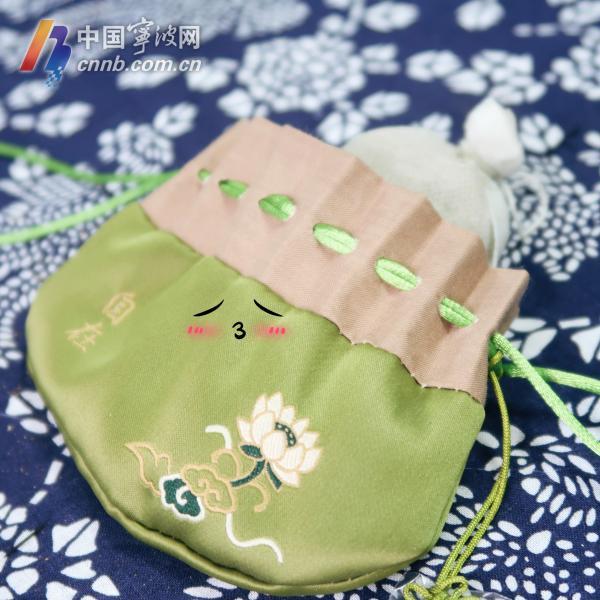i_cixi's tweet photo. #DragonBoatFestival customs such as inserting mugwort leaves and wearing #sachets are to drive away snakes, insects, rats and ants, drive away evil spirits and avoid pollution. https://t.co/F1hCHDahML