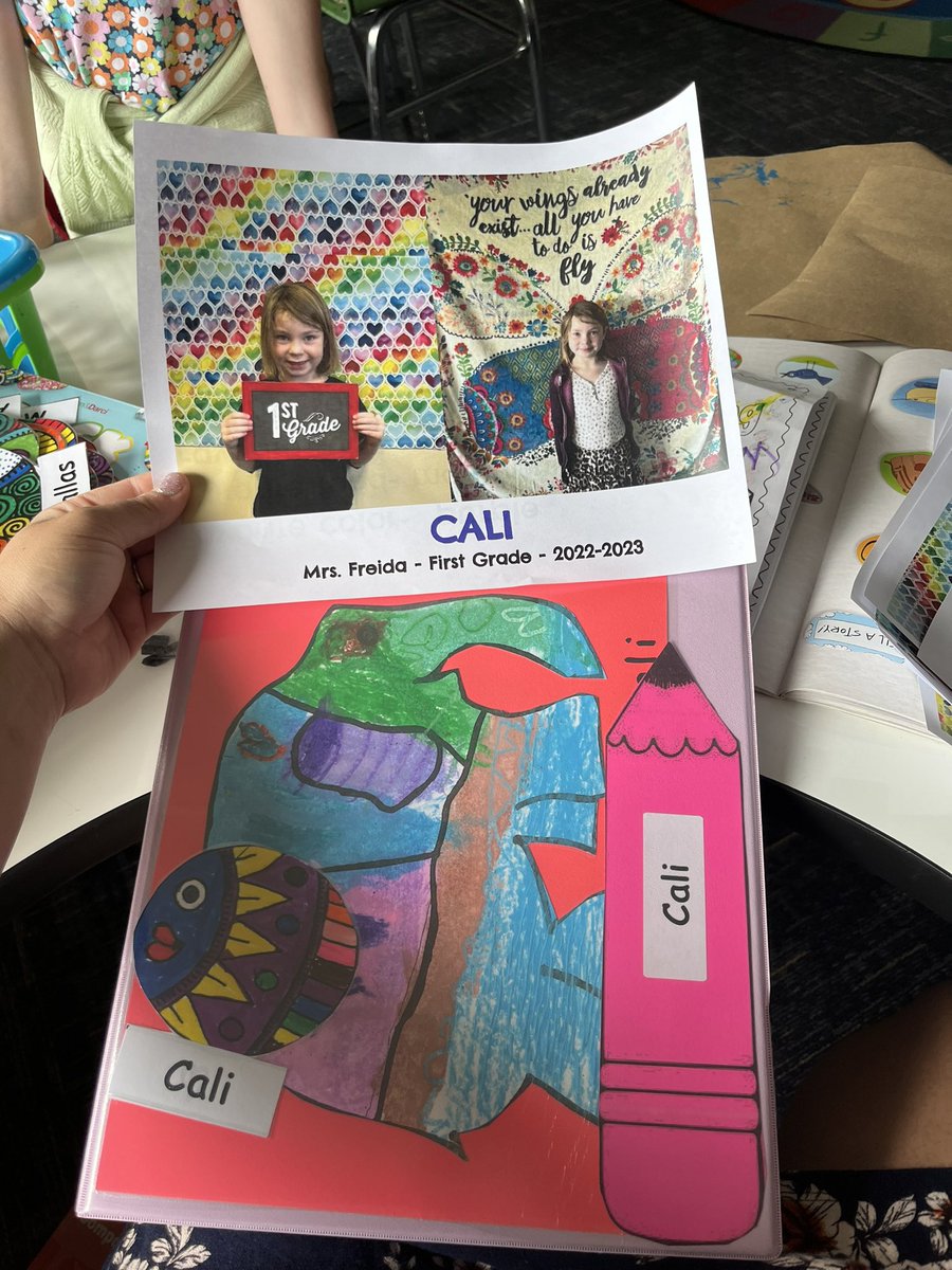 MeredithFreida's tweet image. Check backpacks! Portfolios went home! 🥰 They are so much work but my favorite to reflect on the year. So sad the year has come to an end! I always feel like we never have enough time together at the end!