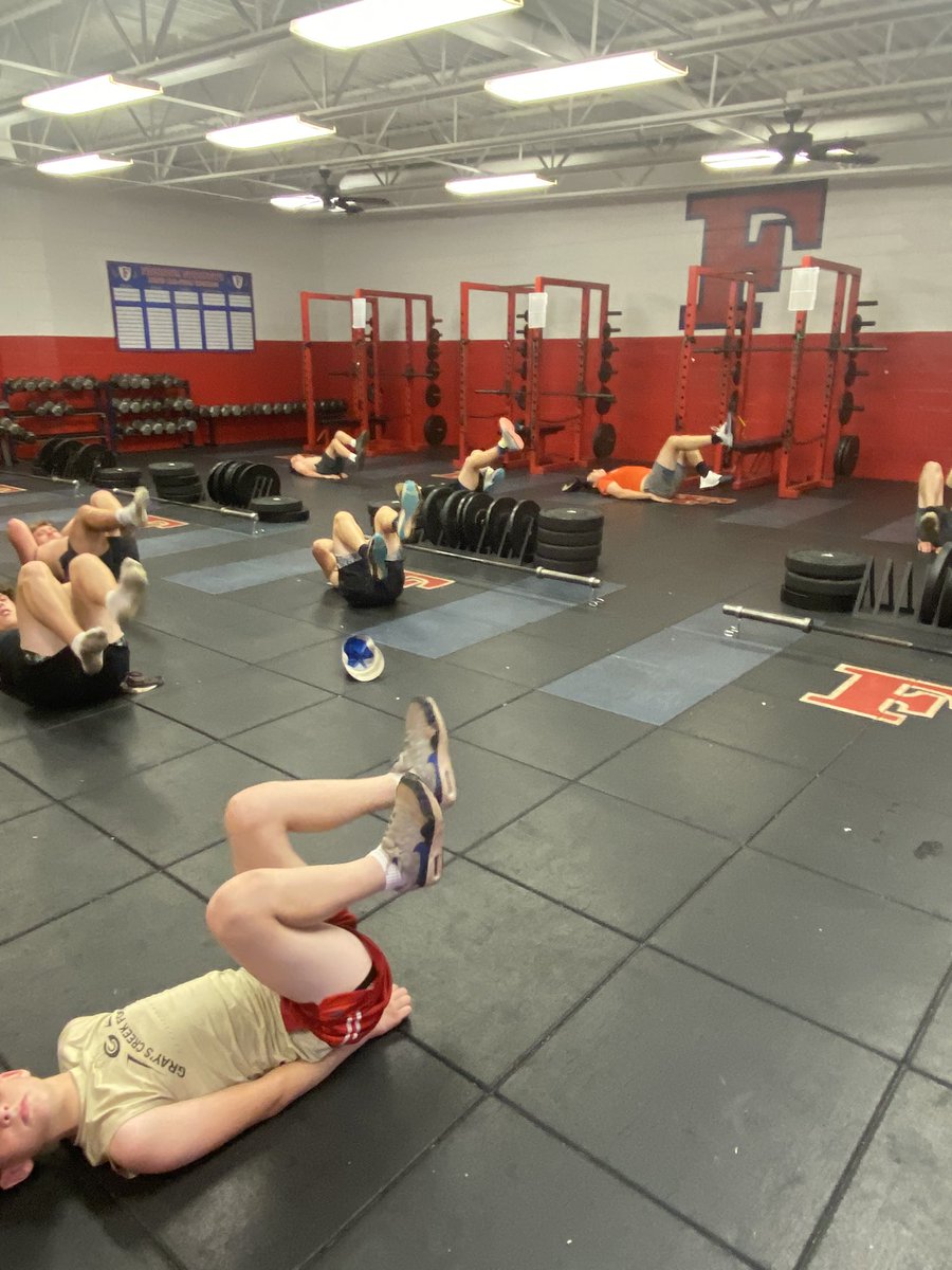 FreedomHighBas1's tweet image. Small Group doin big things