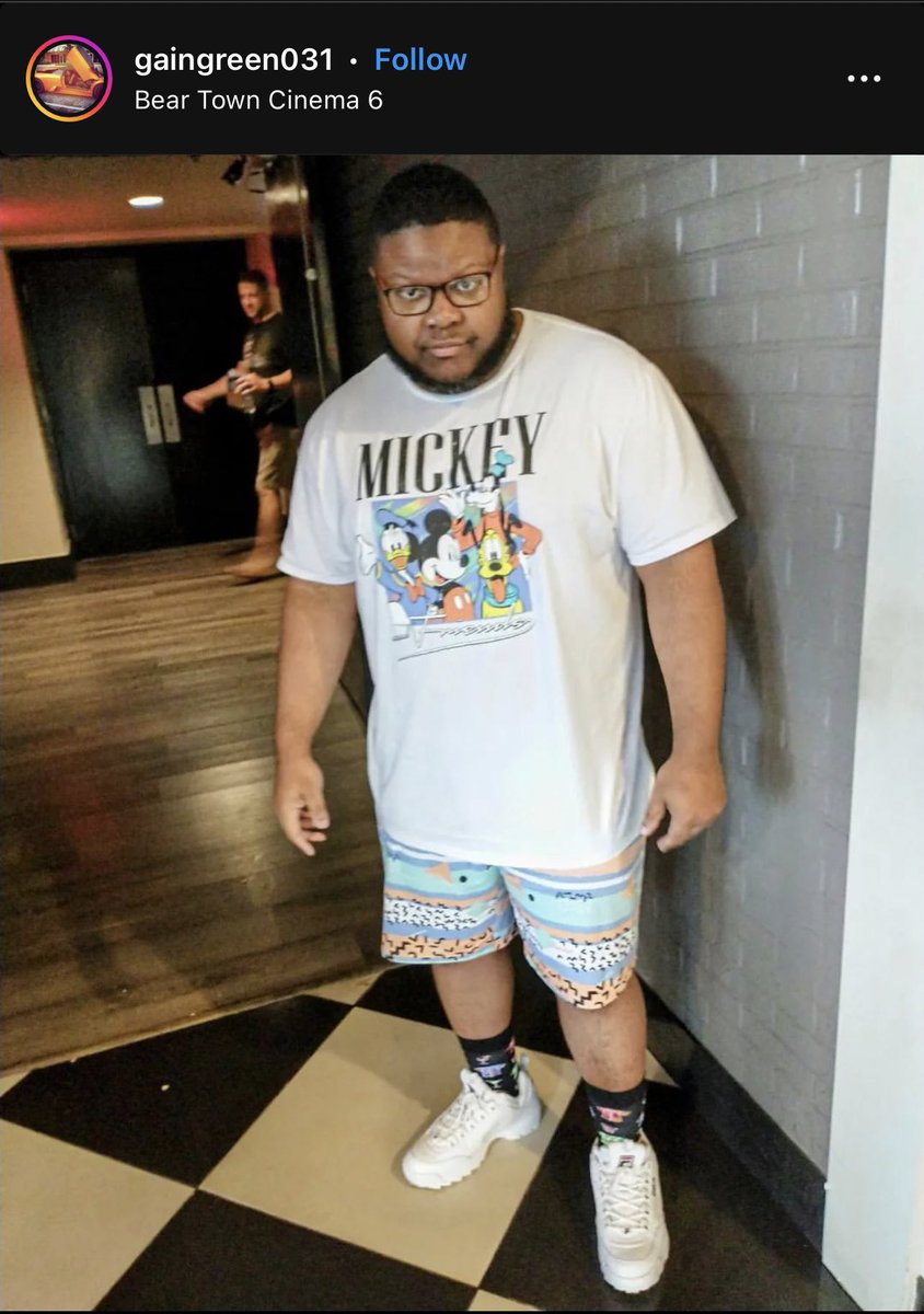 1800WELLS's tweet photo. president &amp; CEO of stinky fits inc LMAOOOO https://t.co/87AaZ0CvjI