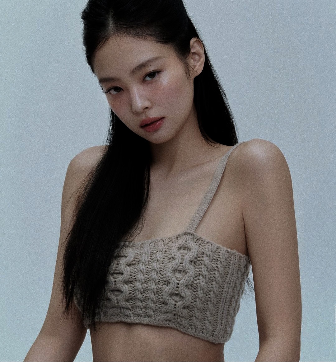 ⠀⠀⠀⠀⠀
⠀⠀ ⠀⠀⠀⠀⠀
⠀⠀  ⠀⠀⠀⠀⠀⠀⠀⠀ ⠀⠀⠀⠀⠀𝑺he's a mess of
⠀⠀  ⠀  ⠀ ⠀⠀⠀⠀⠀ ⠀⠀⠀⠀⠀𝙜𝙤𝙧𝙜𝙚𝙤𝙪𝙨 chaos,
⠀⠀    ⠀⠀ ⠀⠀⠀⠀⠀ ⠀⠀⠀⠀⠀and you can see
⠀⠀  ⠀⠀⠀⠀⠀ ⠀⠀⠀⠀⠀⠀⠀⠀it in her 𝐞𝐲𝐞𝐬.
⠀⠀⠀⠀⠀
⠀⠀