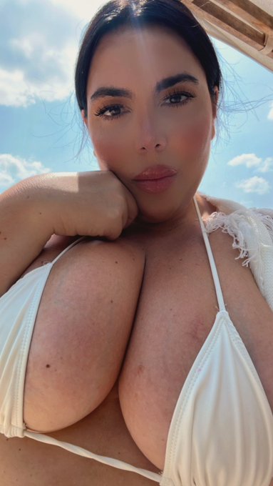 Wanna see more ?   https://t.co/bWO5AJGaCz https://t.co/FSa67GnDxt