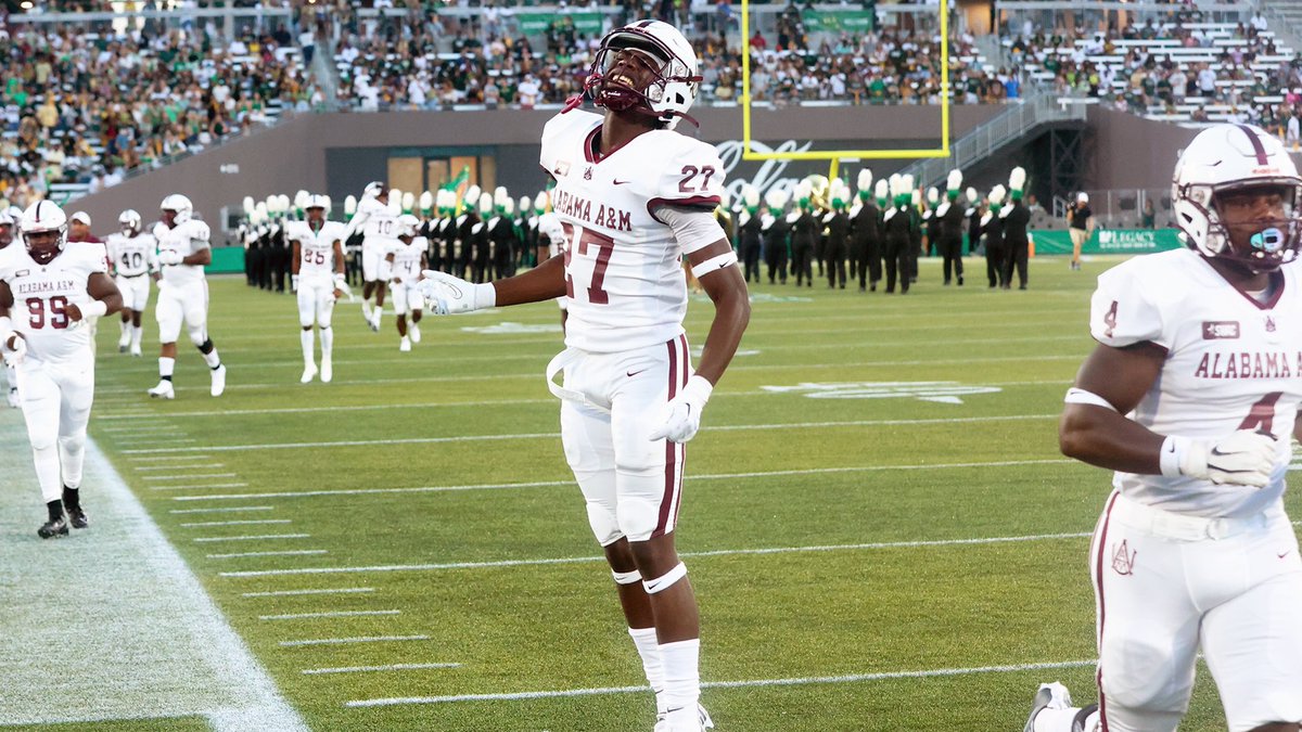 #AGTG  After a great conversation with <a href="/Coach_Bohannon/">Marvin Bohannon Jr.</a> I’m blessed to have received my first Division 1 offer to Alabama A&amp;M University‼️

<a href="/jw_jdub/">Coach_JW(Jdub)</a> <a href="/LockettTejuan/">Tejuan Lockett</a> <a href="/CoachArchie_/">Brandon Archie</a> <a href="/Michael51515372/">Michael Ward</a>