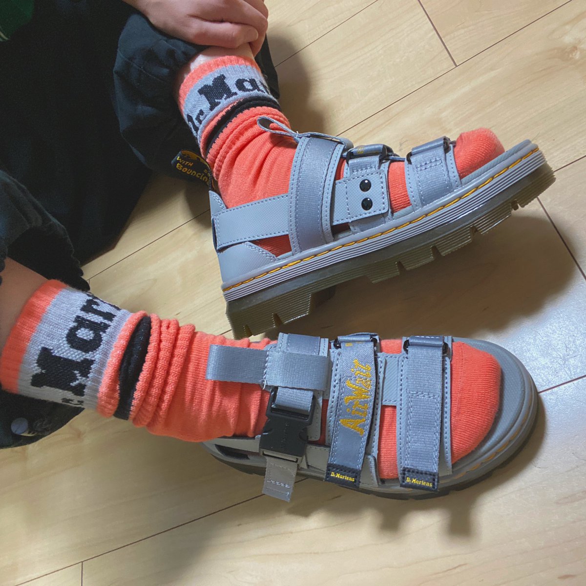 🧡🤍💛🖤
愛するマーチン7足目
#drmartens