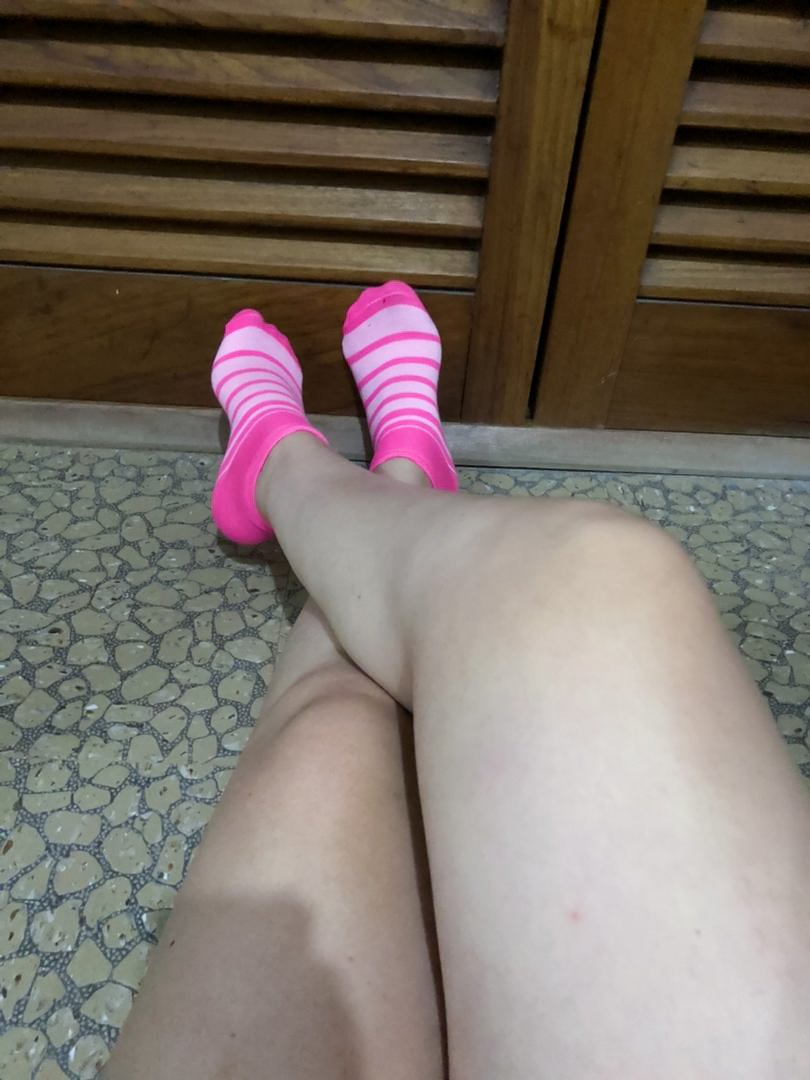 MiaCuteFeet's tweet photo. How do these socks look on me? 🧦😏🔥

🔥Like and Follow me🔥

🍑Retweet for more🍑 

#onlyfans #onlyfansgirl #onlyfans_girl #feet #feetpic #feetpicsforsales #feet_lover #ass #buttco #butt #selling_content #sellincontent https://t.co/qZWkUaUOTg