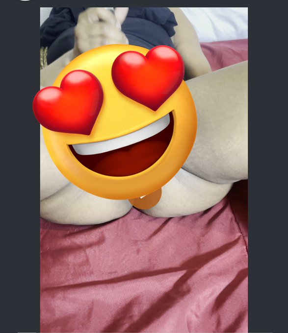 Another fan sent me their nut pics after my video got the off!  Send me the pictures after you subscribe<a href="/tag/fetish"class="tags"><span>#fetish</span></a><a href="/tag/pee"class="tags"><span>#pee</span></a><a href="/tag/piss"class="tags"><span>#piss</span></a><a href="/tag/sellingcontent"class="tags"><span>#sellingcontent</span></a><a href="/tag/ebonypee"class="tags"><span>#ebonypee</span></a><a href="/tag/ebonypiss"class="tags"><span>#ebonypiss</span></a>