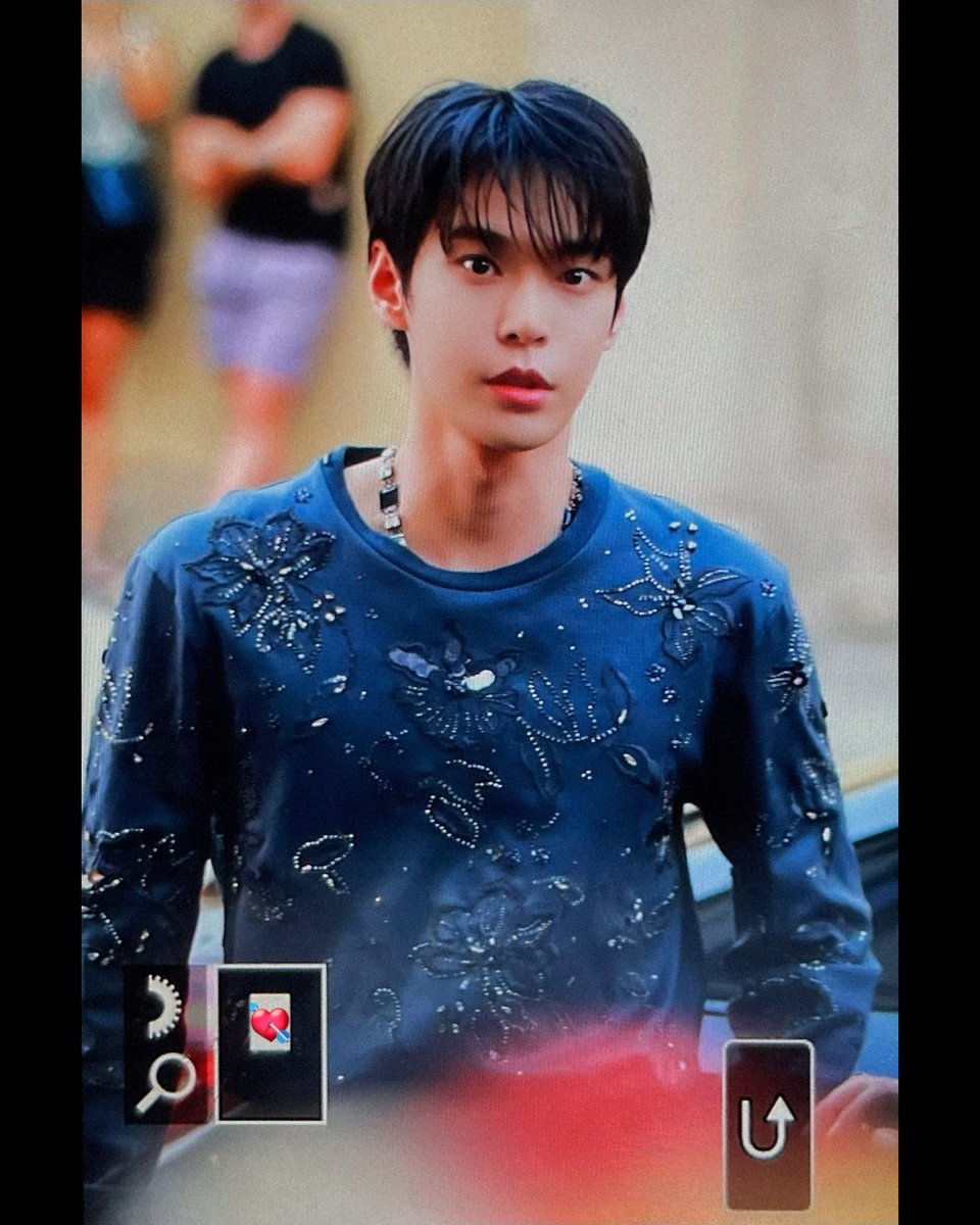 @MTV @NCTsmtown Doyoung looks so charming and we are so proud of him.

cr. dayandnight, shot_a_love
#DGxDOYOUNG #DGSS24 #DGSS24