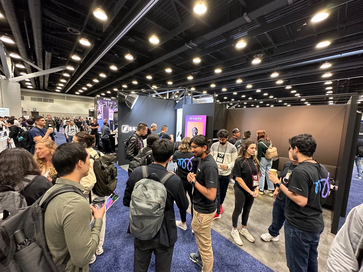 SkylabTechAI's tweet image. 286 headshots and counting! Thanks for all the love ❤️
@CVPR #CVPR2023 
Come to our booth and get an awesome headshot.