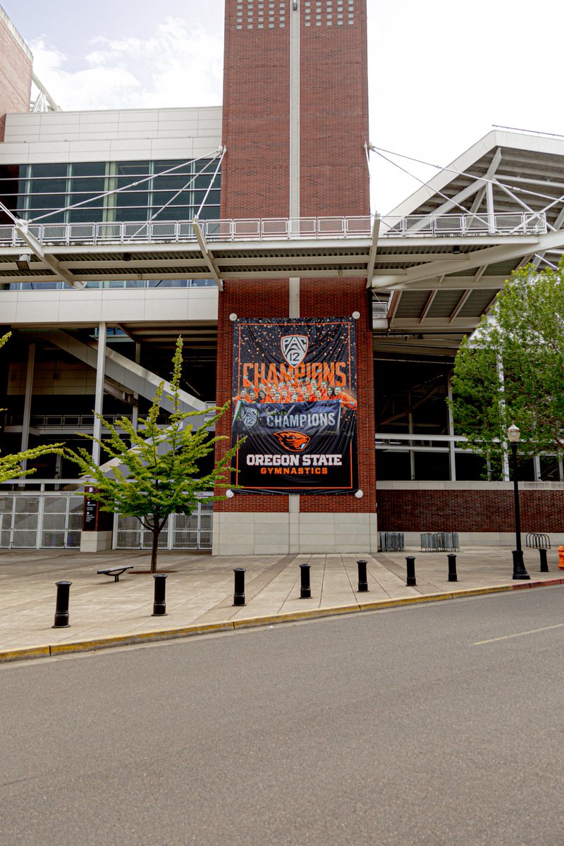 Back-to-Back Banners 😎

#GoBeavs