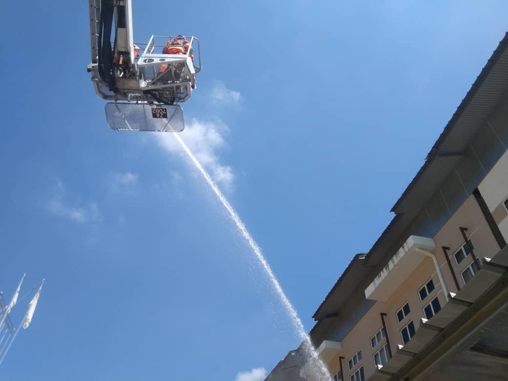 'Knowledge is of no value unless you put it on practice'

Latihan Melawan Kebakaran di bangunan markas tingkatkan kompetensi warga <a href="/MkPLTLDM/">RMN HQ LNB Official</a> menghadapi insiden yang tidak diingini.

<a href="/Kd_Malaya/">KD MALAYA</a> 

#NavyUpdate