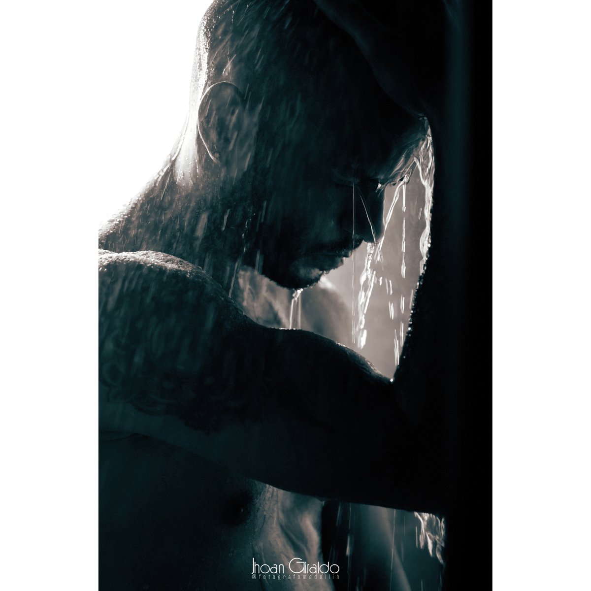 FotografoMed's tweet photo. Modelo: @jovaherrerag 
Fotógrafo: @fotografomedellin

Todos los Derechos Reservados.

#Medellin #FotografoMedellin #FotografosMedellin #FotografiaMedellin #Shooting #Photoshoot #Male #Models #MaleModels #Photography #Modelos #Models #EstudioFotografico #SesionFotografica https://t.co/vB7OL5Z0M6