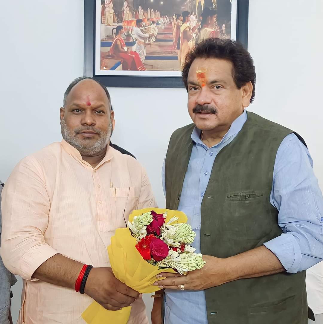 hanshraj4bjp's tweet image. उत्तरप्रदेश सरकार में पूर्व विधायक एवं पूर्व कैबिनेट मंत्री, आगरा से भाजपा सांसद और माननीय केंद्रीय स्वास्थ्य व परिवार कल्याण राज्य मंत्री श्री @spsinghbaghelpr जी को जन्मदिन की हार्दिक बधाई। ईश्वर से प्रार्थना है कि आप दीर्घायु हों और सदैव स्वस्थ एवं प्रसन्न रहें। #SPSinghBaghel