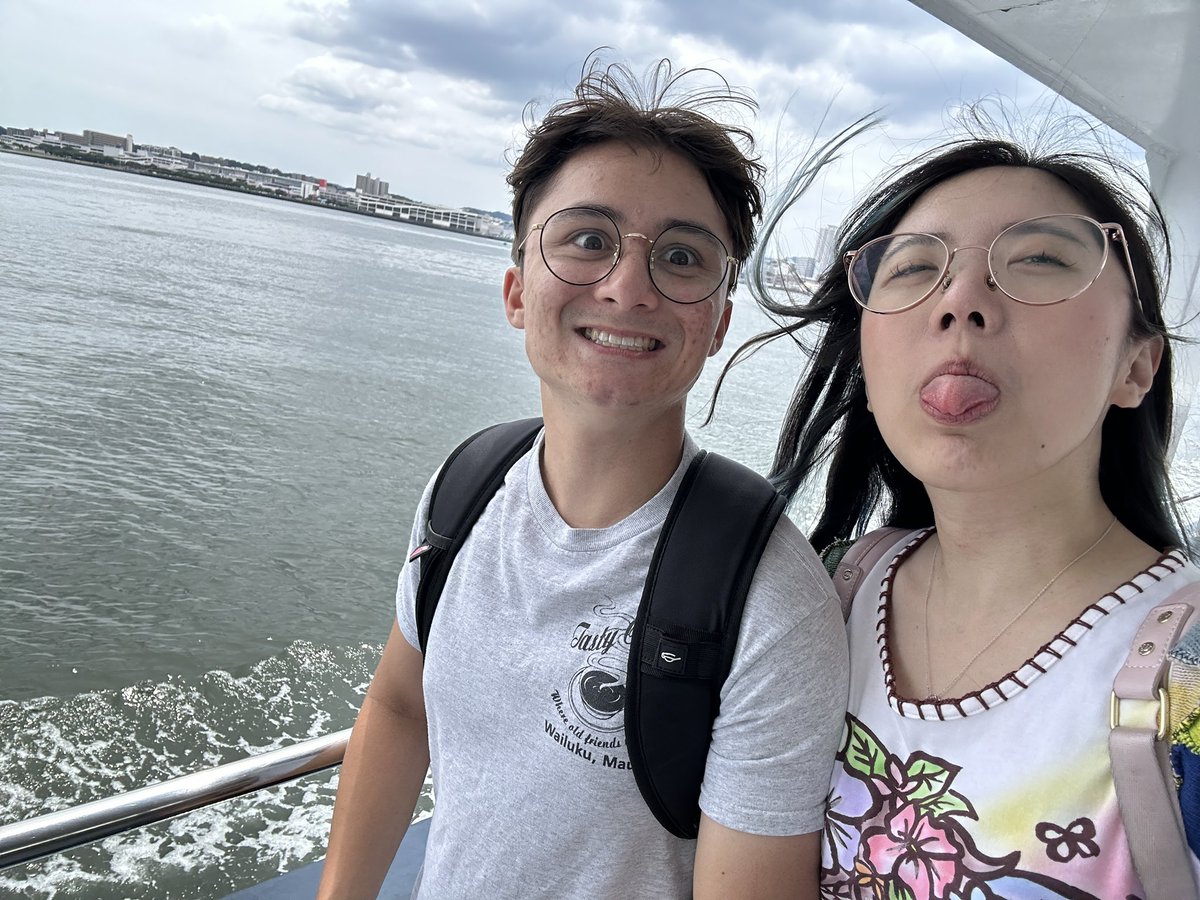 LilyPichu's tweet photo. boat!!! https://t.co/DwFK31gddg