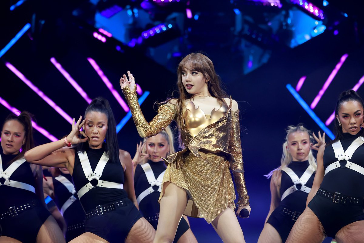 manofoot327's tweet photo. Stream Follow Subscribe!

🎵 Lisa's Spotify  https://t.co/1bMeovV6H0

🎶 Lisa's Apple Music https://t.co/Cc6YSb26O0

🎬 Lilifilm https://t.co/joKVatNYyp

🎞 Lisa's MV Playlist https://t.co/u04oFtADbV

📻 Stationhead Lilies https://t.co/pIEexAisQJ

#LISA #LALISA #MONEY #SG #SHOONG https://t.co/oLy2xvtDd1