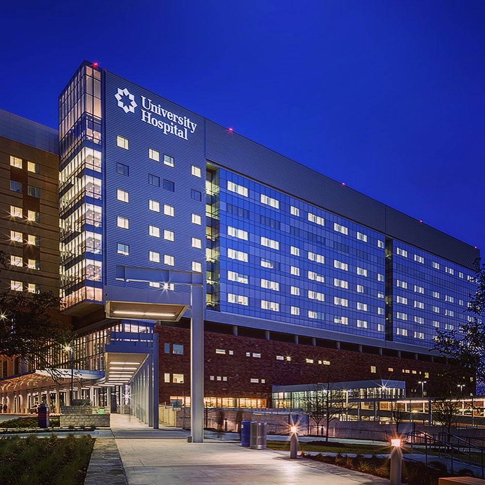 klock_pharmd's tweet photo. Ready to fly in to my next adventure! Thrilled to announce that I will be joining the EM pharmacy team @UnivHealthSA after residency!! All glory to God! https://t.co/fi5oHP1tWH
